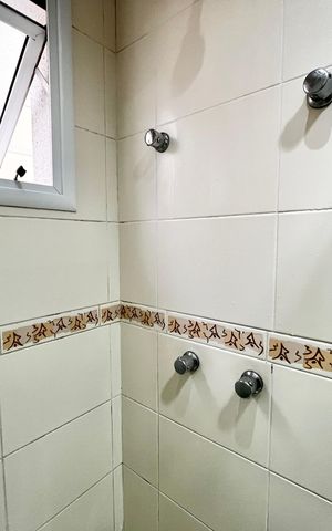 Apartamento à venda com 66m², 2 quartos e 2 vagas Apartamento à venda com 66m², 2 quartos e 2 vagasBanheiro