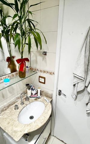 Apartamento à venda com 66m², 2 quartos e 2 vagas Apartamento à venda com 66m², 2 quartos e 2 vagasBanheiro