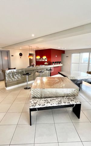 Apartamento à venda com 66m², 2 quartos e 2 vagas Apartamento à venda com 66m², 2 quartos e 2 vagasÁrea comum - Salão de festas