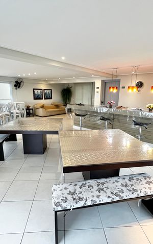 Apartamento à venda com 66m², 2 quartos e 2 vagas Apartamento à venda com 66m², 2 quartos e 2 vagasÁrea comum - Salão de festas