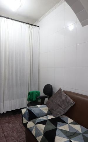Casa à venda com 240m², 3 quartos e 2 vagasQuarto 3