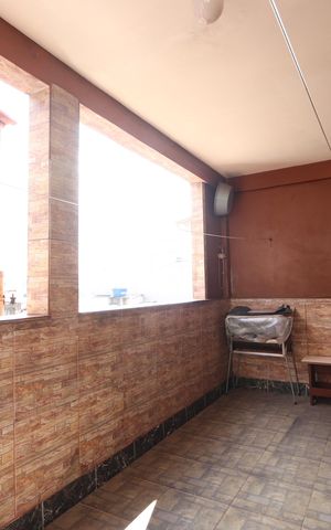 Casa à venda com 240m², 3 quartos e 2 vagasVaranda