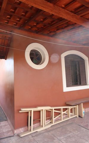 Casa à venda com 240m², 3 quartos e 2 vagasVaranda