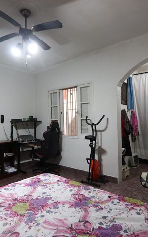 Casa à venda com 240m², 3 quartos e 2 vagasQuarto 3
