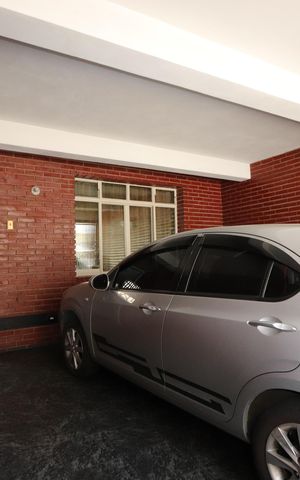 Casa à venda com 240m², 3 quartos e 2 vagasGaragem