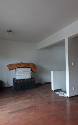 Casa para alugar com 500m², 3 quartos e 6 vagasSala