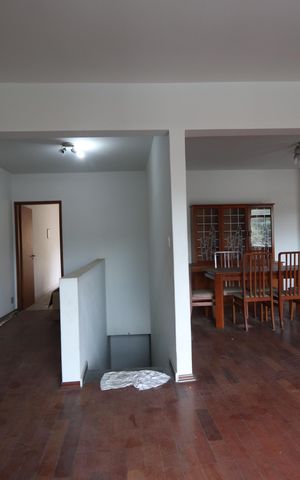 Casa para alugar com 500m², 3 quartos e 6 vagasSala
