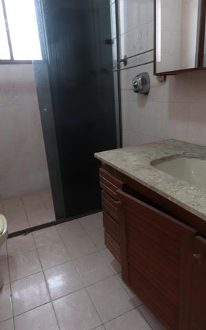 Casa para alugar com 500m², 3 quartos e 6 vagasBanheiro da Suíte