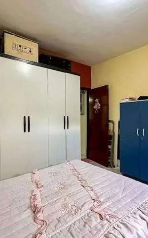 Casa à venda com 219m², 4 quartos e 4 vagas