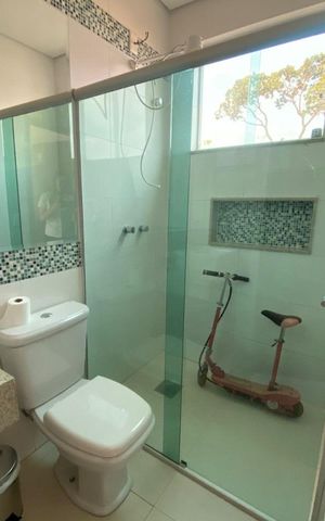 Casa para alugar com 2500m², 5 quartos e 8 vagas Casa para alugar com 2500m², 5 quartos e 8 vagasBanheiro