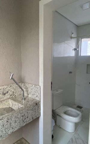 Casa para alugar com 2500m², 5 quartos e 8 vagas Casa para alugar com 2500m², 5 quartos e 8 vagasBanheiro 3