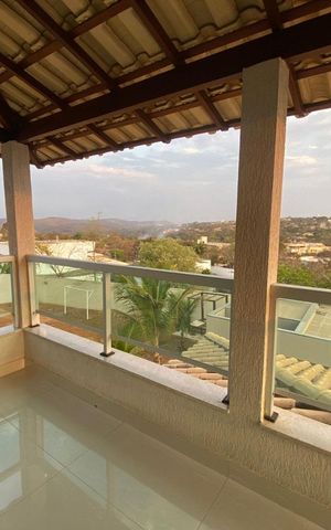 Casa para alugar com 2500m², 5 quartos e 8 vagas Casa para alugar com 2500m², 5 quartos e 8 vagasVaranda Quarto 1