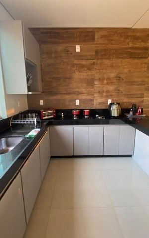 Casa para alugar com 2500m², 5 quartos e 8 vagas Casa para alugar com 2500m², 5 quartos e 8 vagasCozinha