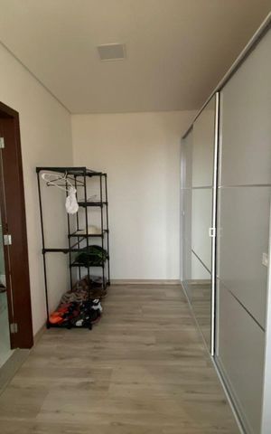 Casa para alugar com 2500m², 5 quartos e 8 vagas Casa para alugar com 2500m², 5 quartos e 8 vagasSuíte
