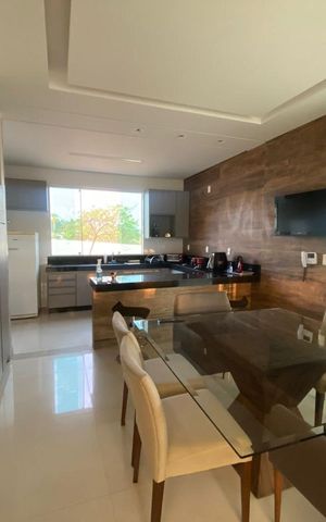 Casa para alugar com 2500m², 5 quartos e 8 vagas Casa para alugar com 2500m², 5 quartos e 8 vagasSala de Jantar