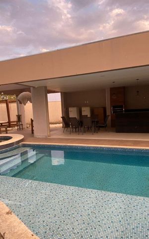 Casa para alugar com 2500m², 5 quartos e 8 vagas Casa para alugar com 2500m², 5 quartos e 8 vagasÁrea comum