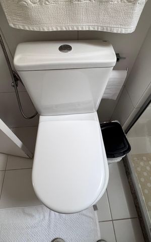Apartamento à venda com 360m², 3 quartos e 3 vagas Apartamento à venda com 360m², 3 quartos e 3 vagasSuíte 1 - Banheiro