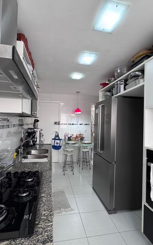 Apartamento à venda com 360m², 3 quartos e 3 vagas Apartamento à venda com 360m², 3 quartos e 3 vagasCozinha e Área de Serviço