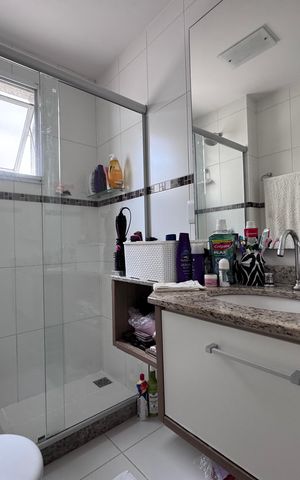 Apartamento à venda com 360m², 3 quartos e 3 vagas Apartamento à venda com 360m², 3 quartos e 3 vagasSuíte 1 - Banheiro
