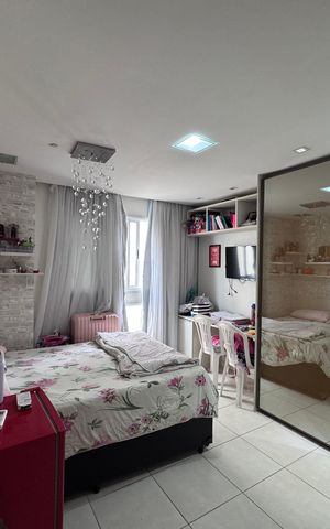 Apartamento à venda com 360m², 3 quartos e 3 vagas Apartamento à venda com 360m², 3 quartos e 3 vagasSuíte 3