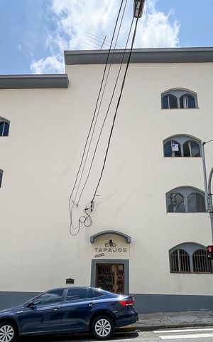 Apartamento à venda com 68m², 2 quartos e 1 vagaFachada + plaquinha