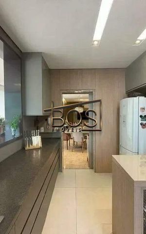 Apartamento à venda com 189m², 4 quartos e 4 vagas