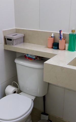 Apartamento à venda com 84m², 2 quartos e 2 vagasBanheiro da Suíte 1
