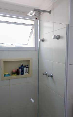 Apartamento à venda com 84m², 2 quartos e 2 vagasBanheiro da Suíte 1