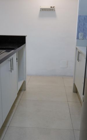 Apartamento à venda com 84m², 2 quartos e 2 vagasCozinha