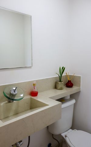 Apartamento à venda com 84m², 2 quartos e 2 vagasLavabo