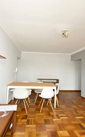 Apartamento para alugar com 64m², 2 quartos e sem vagaSala