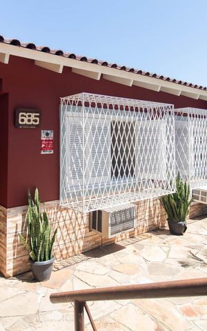 Casa à venda com 300m², 3 quartos e 3 vagasFachada