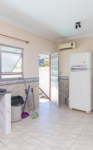 Casa à venda com 300m², 3 quartos e 3 vagasCozinha