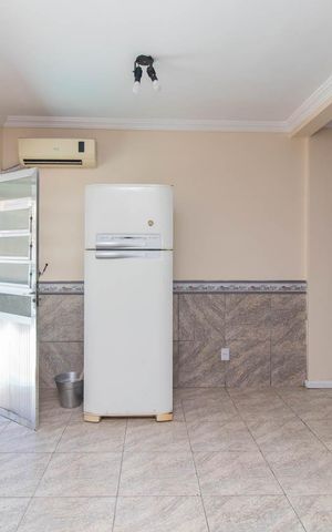 Casa à venda com 300m², 3 quartos e 3 vagasCozinha