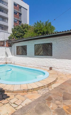 Casa à venda com 300m², 3 quartos e 3 vagasQuintal