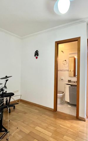Casa à venda com 270m², 4 quartos e 4 vagas Casa à venda com 270m², 4 quartos e 4 vagasSuite 2