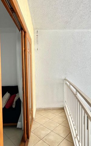 Casa à venda com 270m², 4 quartos e 4 vagas Casa à venda com 270m², 4 quartos e 4 vagasVaranda da Sala
