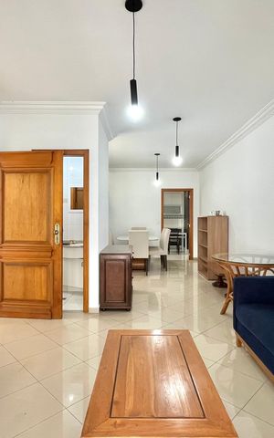 Casa à venda com 270m², 4 quartos e 4 vagas Casa à venda com 270m², 4 quartos e 4 vagasSala