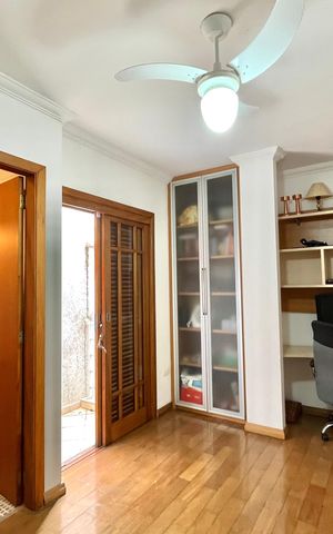 Casa à venda com 270m², 4 quartos e 4 vagas Casa à venda com 270m², 4 quartos e 4 vagasSuite 2
