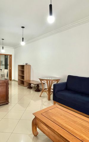 Casa à venda com 270m², 4 quartos e 4 vagas Casa à venda com 270m², 4 quartos e 4 vagasSala