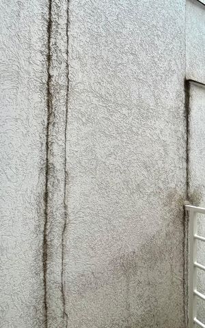 Casa à venda com 270m², 4 quartos e 4 vagas Casa à venda com 270m², 4 quartos e 4 vagasVaranda da Suíte 2