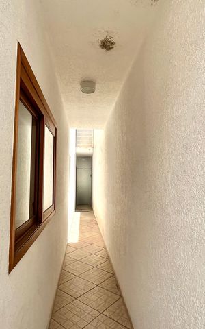 Casa à venda com 270m², 4 quartos e 4 vagas Casa à venda com 270m², 4 quartos e 4 vagasQuintal