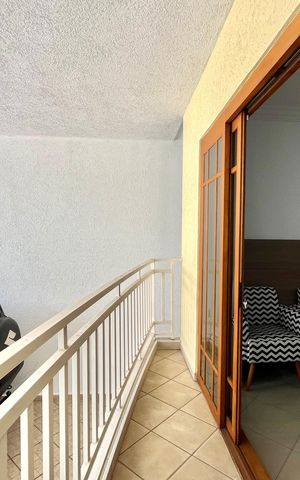 Casa à venda com 270m², 4 quartos e 4 vagas Casa à venda com 270m², 4 quartos e 4 vagasVaranda da Sala