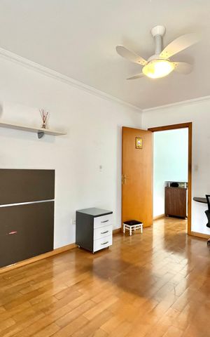 Casa à venda com 270m², 4 quartos e 4 vagas Casa à venda com 270m², 4 quartos e 4 vagasSuite 1