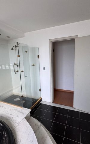 Casa para alugar com 300m², 4 quartos e 2 vagas