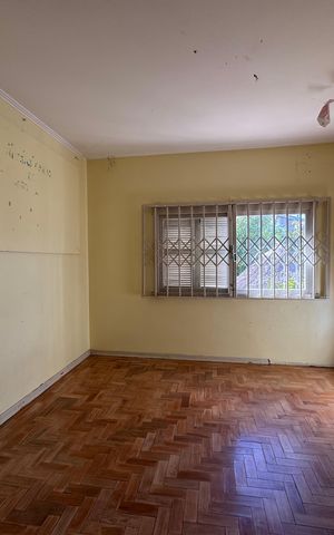 Casa para alugar com 300m², 4 quartos e 2 vagas