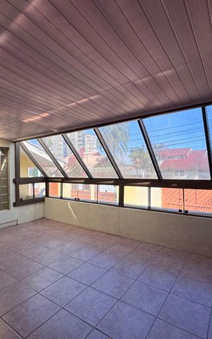 Casa para alugar com 300m², 4 quartos e 2 vagas