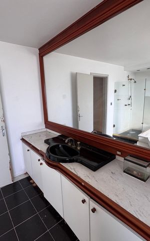 Casa para alugar com 300m², 4 quartos e 2 vagas