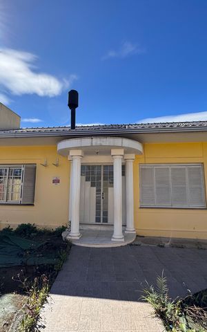 Casa para alugar com 300m², 4 quartos e 2 vagas
