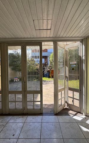 Casa para alugar com 300m², 4 quartos e 2 vagas
